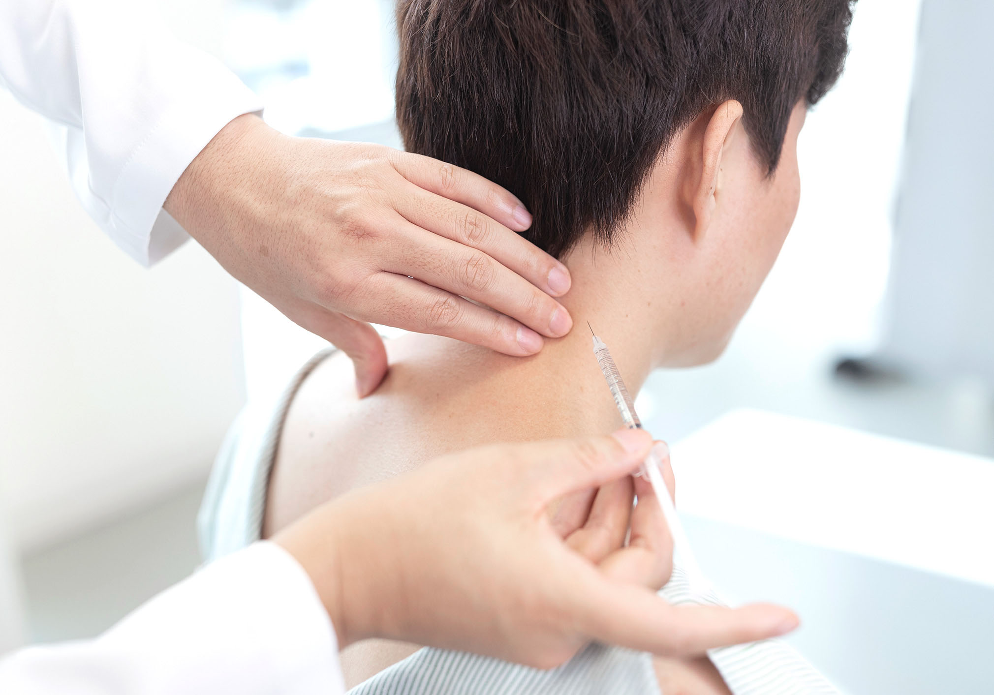 목 신바로약침 · 봉침